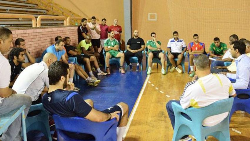 أحمد مرتضى يؤازر يد الزمالك قبل مواجهة الشمس